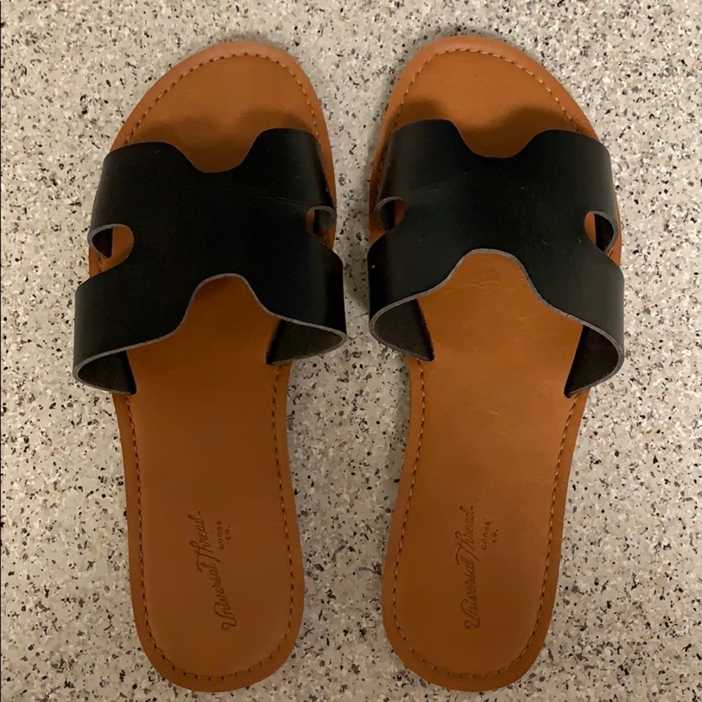 Universal Thread Slip On Sandals